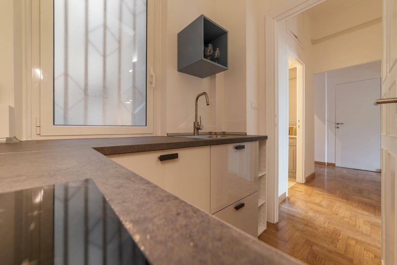 Tiber Stylish Apartment โรม ภายนอก รูปภาพ